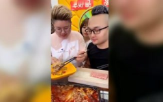 娱乐吃瓜酱祝寿,祝寿盛典，欢乐满溢的娱乐圈盛宴