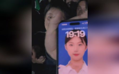 娱乐吃瓜君的直播照片,娱乐吃瓜君直播照片揭秘幕后花絮