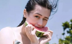 娱乐吃瓜的头像女生可爱,可爱女生带你领略娱乐吃瓜乐趣